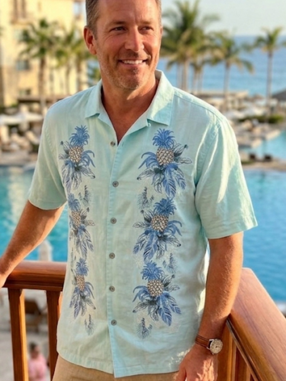 Tommy Bahama Aqua Short-Sleeve Button-Down with Blue Pineapple Panels